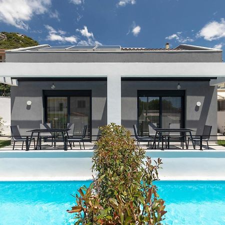 Cove Suites Nea Iraklitsa Luaran gambar